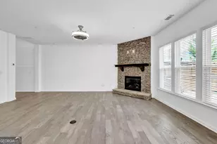 221 Ellis Ln, Woodstock, GA 30189 - Photo 10