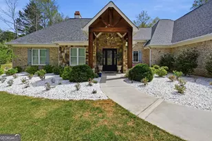 931 Antrim Glen Dr, Hoschton, GA 30548 - Photo 2