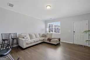 2813 Laurel Ridge Cir, Atlanta, GA 30344 - Photo 8