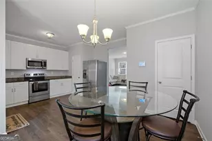 2813 Laurel Ridge Cir, Atlanta, GA 30344 - Photo 10