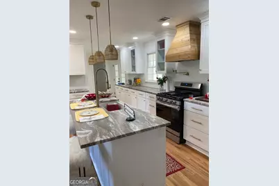 1611 Carlton Avenue, Stone Mountain, GA 30087 - Photo 6