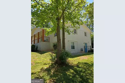 1611 Carlton Avenue, Stone Mountain, GA 30087 - Photo 2