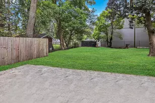 109 W 57th St, Savannah, GA 31405 - Photo 4