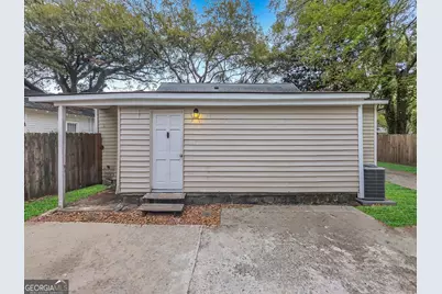 109 W 57th Street, Savannah, GA 31405 - Photo 6