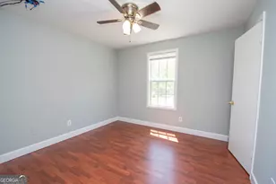 420 Henson Cir, Carrollton, GA 30117 - Photo 10