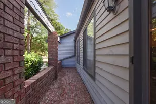112 Fountain Head, Peachtree City, GA 30269 - Photo 2