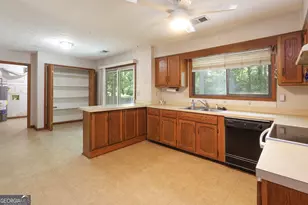 112 Fountain Head, Peachtree City, GA 30269 - Photo 8
