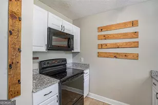 3610 Boneville Dr, Cumming, GA 30041 - Photo 6