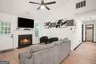 7002 New Dale Rd, Rex, GA 30273 - Photo 6
