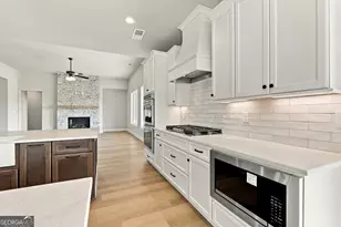 704 Inman Rd, Fayetteville, GA 30215 - Photo 18