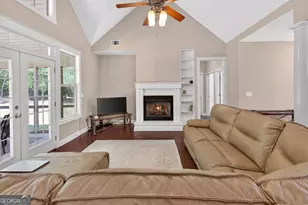 127 Lambdin Cir, Barnesville, GA 30204 - Photo 6