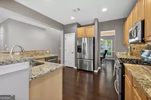 7852 Keepsake Ln, Flowery Branch, GA 30542 - Photo 10