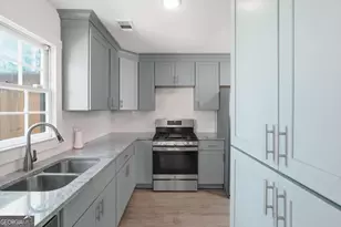 243 Timber Creek Ln SW, Marietta, GA 30060 - Photo 10