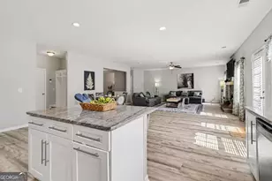 166 Briandwood Dr, Newnan, GA 30265 - Photo 10