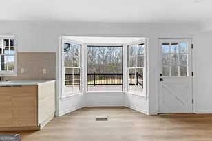 260 Sandy Lake Cir, Fayetteville, GA 30214 - Photo 10