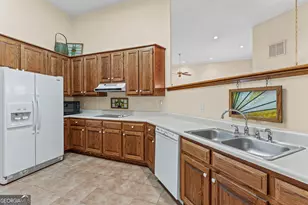 255 Northcrest Dr, Newnan, GA 30263 - Photo 16