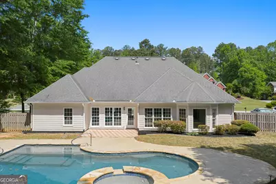 681 Templeton Drive, Loganville, GA 30052 - Photo 8