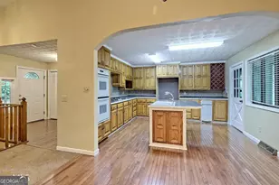 414 Leaning Chimney Dr, Clayton, GA 30525 - Photo 10
