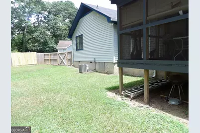 233 Leafwood Lane, Riverdale, GA 30274 - Photo 4