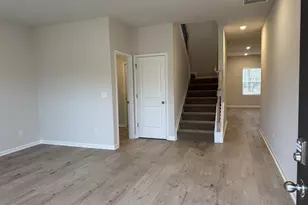 1563 Sungrown Wy, McDonough, GA 30253 - Photo 2