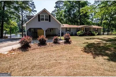 201 Collins Road NW, Milledgeville, GA 31061 - Photo 2