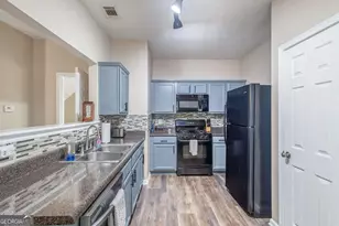 126 Stillwood Dr, Newnan, GA 30265 - Photo 8