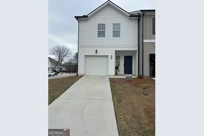 251 Regent Park, Hoschton, GA 30548 - Photo 2