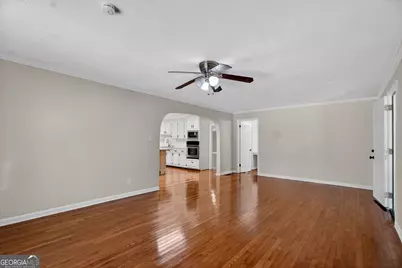 121 N Chilton Crescent, Lagrange, GA 30240 - Photo 10