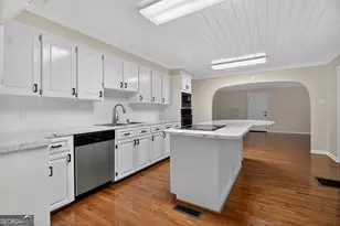 121 N Chilton Crescent, Lagrange, GA 30240 - Photo 16