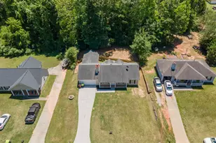 7 Chelsea Ln, Grantville, GA 30220 - Photo 2