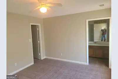 8010 Woodlake Drive, Riverdale, GA 30274 - Photo 10
