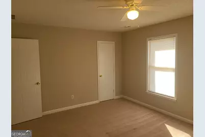 8010 Woodlake Drive, Riverdale, GA 30274 - Photo 18