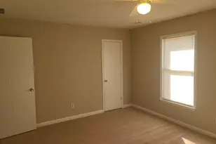 8010 Woodlake Dr, Riverdale, GA 30274 - Photo 18