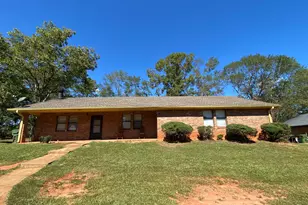 129 Tanglewood Dr, Monroe, GA 30656 - Photo 1