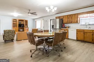 3113 Ware St, Blackshear, GA 31516 - Photo 32