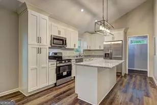 641 Ragsdale Rd, Sharpsburg, GA 30277 - Photo 2