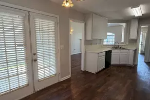3020 Meadow Glen Pass, Fairburn, GA 30213 - Photo 4