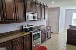 225 Morgan Ranch Cir, Bonaire, GA 31005 - Photo 8
