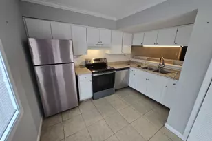 6073 Regent Manor, Lithonia, GA 30058 - Photo 4