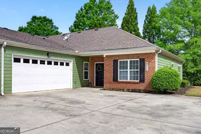 4304 Commonwealth Circle, Newnan, GA 30263 - Photo 1