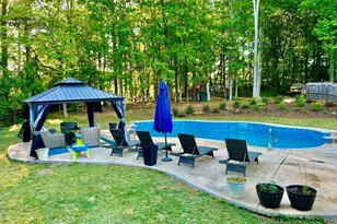 226 Prestwick Dr, Hoschton, GA 30548 - Photo 2