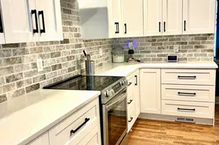226 Prestwick Dr, Hoschton, GA 30548 - Photo 4
