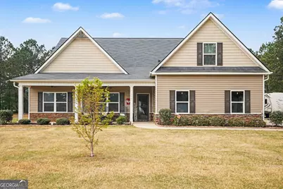239 Dixon Circle, Williamson, GA 30292 - Photo 2