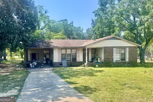 1310 Dave St, Vienna, GA 31092 - Photo 1