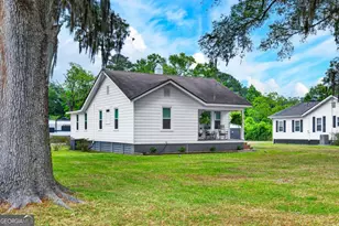 90 Varnedoe Ave, Garden City, GA 31408 - Photo 4
