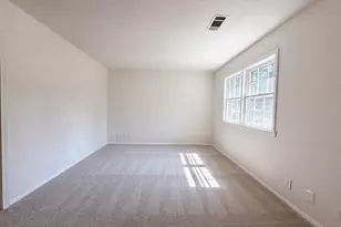 601 Kingston Ln NW, Conyers, GA 30012 - Photo 12