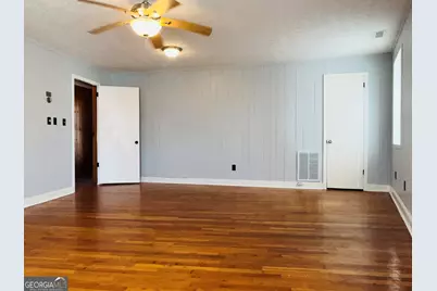406 E Main Street, Hogansville, GA 30230 - Photo 6