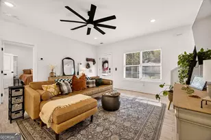 1306 E Waldburg St, Savannah, GA 31404 - Photo 6