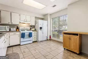 603 Wedgewood Way, Atlanta, GA 30350 - Photo 4