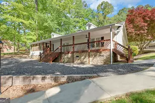 123 Ridgemore Cir, Toccoa, GA 30577 - Photo 2